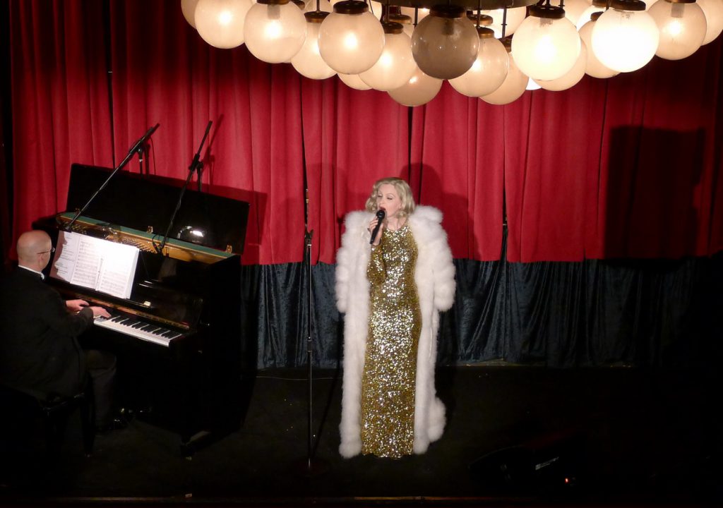Marlene-Dietrich-Sängerin